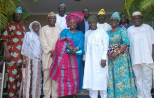 *Obilade (middle) with ex-President Olusegun Obasanjo, members of management and Governing Council of Tai Solarin University of Education during a visit to Obasanjo in Abeokuta.