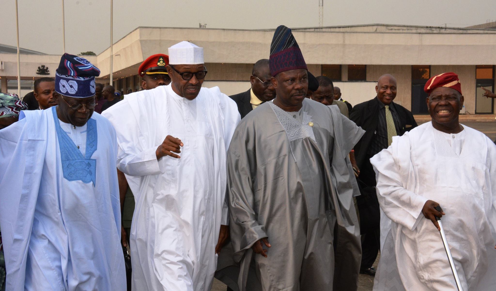 *President Buhari, with Asiwaju Bola Tinubu, Governor Amosun and Chief Bisi Akande at MMA.