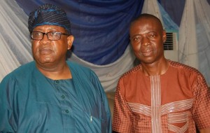 *Yomi Ogunsanu (right) with Oba Adenugba.