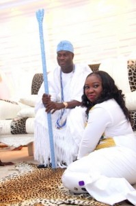 *Ara with Oba Ogunwusi.