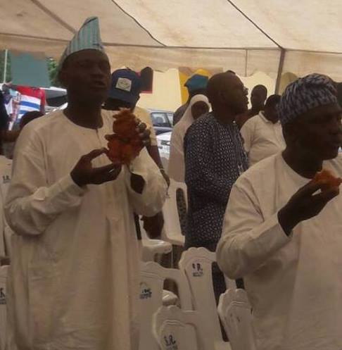 Members eating ‘akara’ at the event.