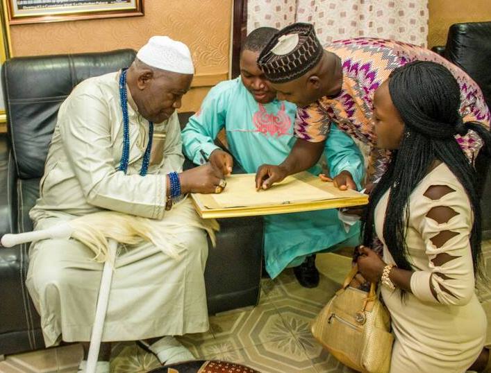 Oba Saliu Adetunji…Olubadan of Ibadan endorsing Jaw Jaw Africa.