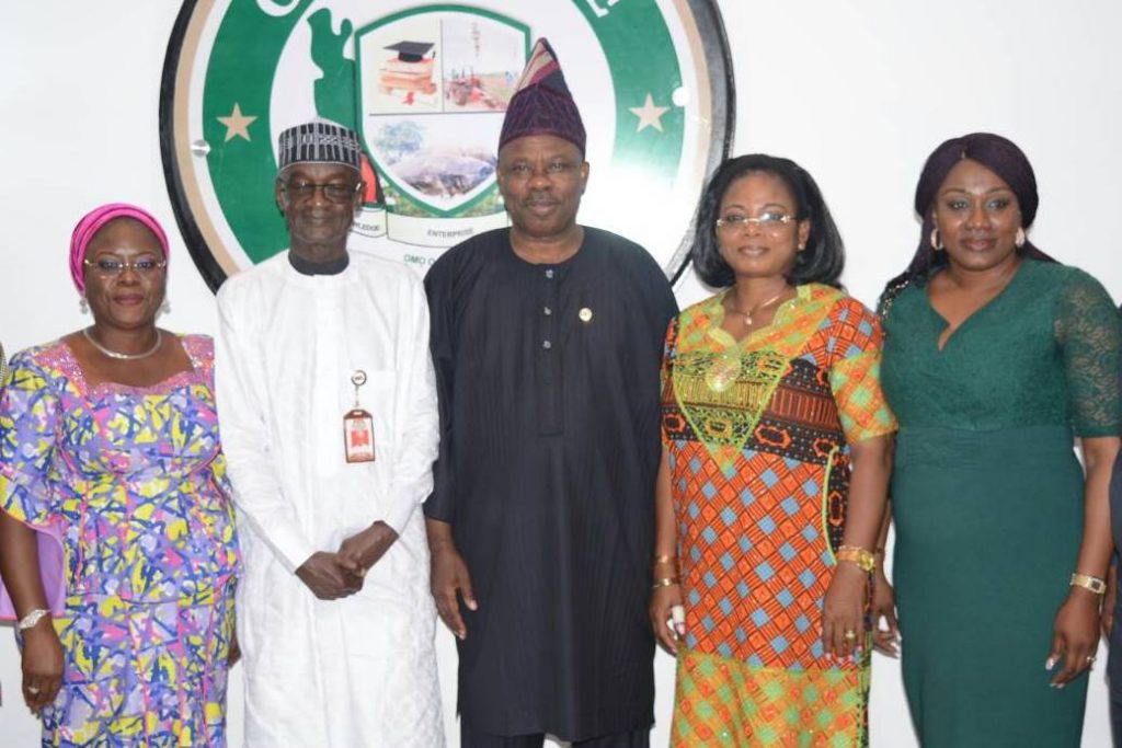 Amosun with the NTA team during the visit.